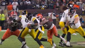 Myles-Garrett-Russell-Wilson-sack2.jpg