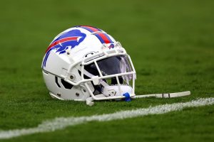 Bills-helmet-2-scaled.jpg