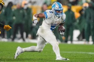 David-Montgomery-Lions-pic-1.jpg