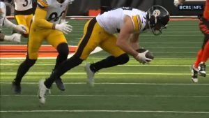 Payton-Wilson-fumble-recovery-takeaway-defensive-touchdown1.jpg