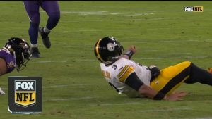 Russell-Wilson-scramble-fumble.jpg