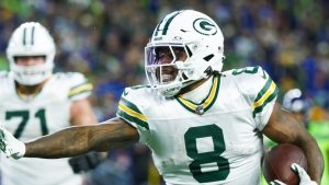 packers-rb-josh-jacobs-should-run-wild-on-monday.jpg