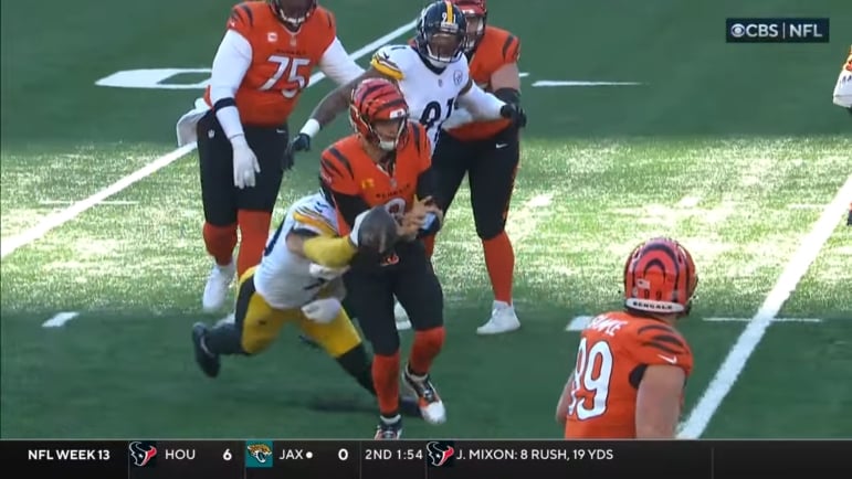 T.J.-Watt-Joe-Burrow-strip-sack-forced-fumble2.jpg