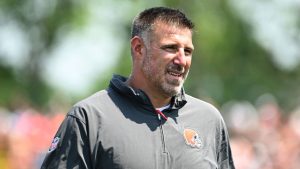 aug-4-2024-cleveland-browns-advisor-mike-vrabel.jpg