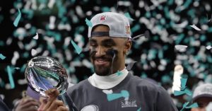 Jalen-Hurts-Super-Bowl-pic.jpg