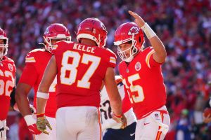 chiefs-stars-patrick-mahomes-travis-kelce-shared-possible-goodbye-sideline-super-bowl-59.jpg