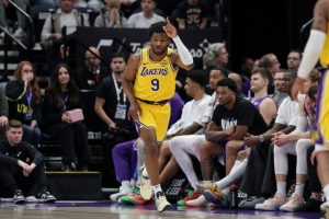 former-nba-all-star-urges-lebron-james-agent-bronny-james-belongs-g-league-1024x682.jpg