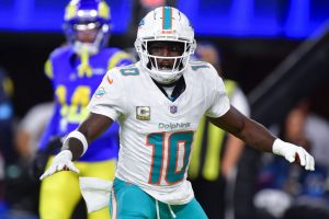 miami-dolphins-predicted-to-trade-tyreek-hill-replace-him-with-15-million-dollar-wr-2025-1024x683.jp_.jpeg