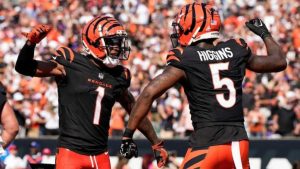 JaMarr-Chase-and-Tee-Higgins-pic.jpg