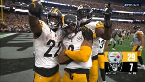 Justin-Fields-rushing-touchdown-Najee-Harris-celebrate.jpg