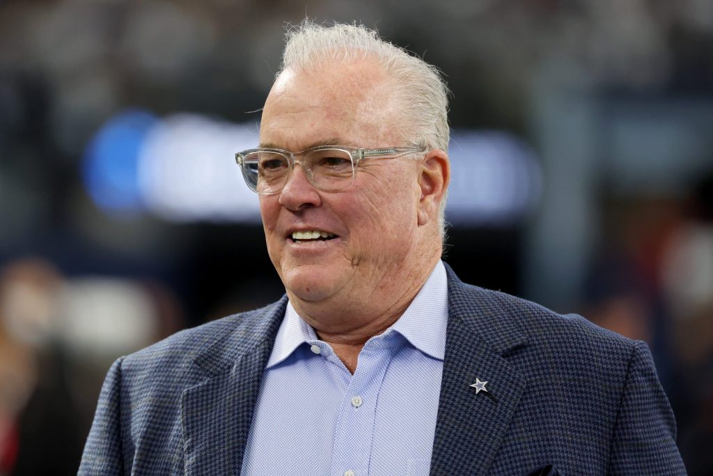 Stephen-Jones-scaled.jpg