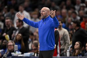 calls-mount-for-dallas-mavericks-staff-to-be-fired-after-star-suffers-same-injury-1024x683.jpg