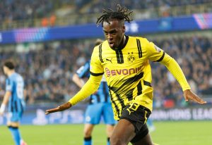 jamie-gittens-borussia-dortmund.jpg