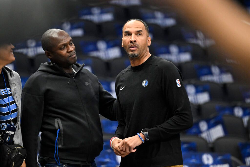 mark-cuban-stands-up-for-dirk-nowitzki-mavericks-players-2025-1024x683.jpg