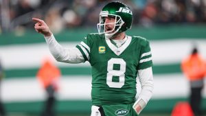 steelers-reportedly-expect-aaron-rodgers-saga-end.jpg