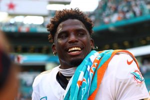 Tyreek-Hill-2-scaled.jpg
