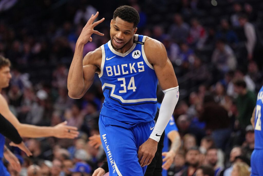 giannis-antetokounmpo-nba-insider-reveals-2-teams-hes-interested-1024x683.jpg