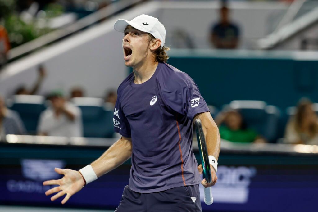 shocking-incidents-alex-de-minaur-jakub-mensik-italian-open-official-statement-live-bettors-1024x68.jpeg