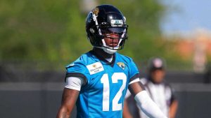 travis-hunter-sets-new-nfl-record-his-rookie.jpg