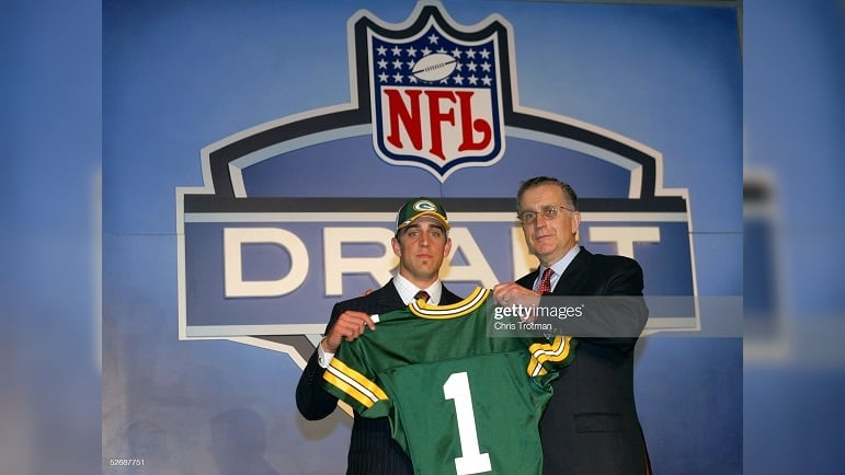 aaron-rodgers-2005-nfl-draft.jpg