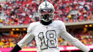report-dolphins-sign-promising-cb-off-field-issues.jpg