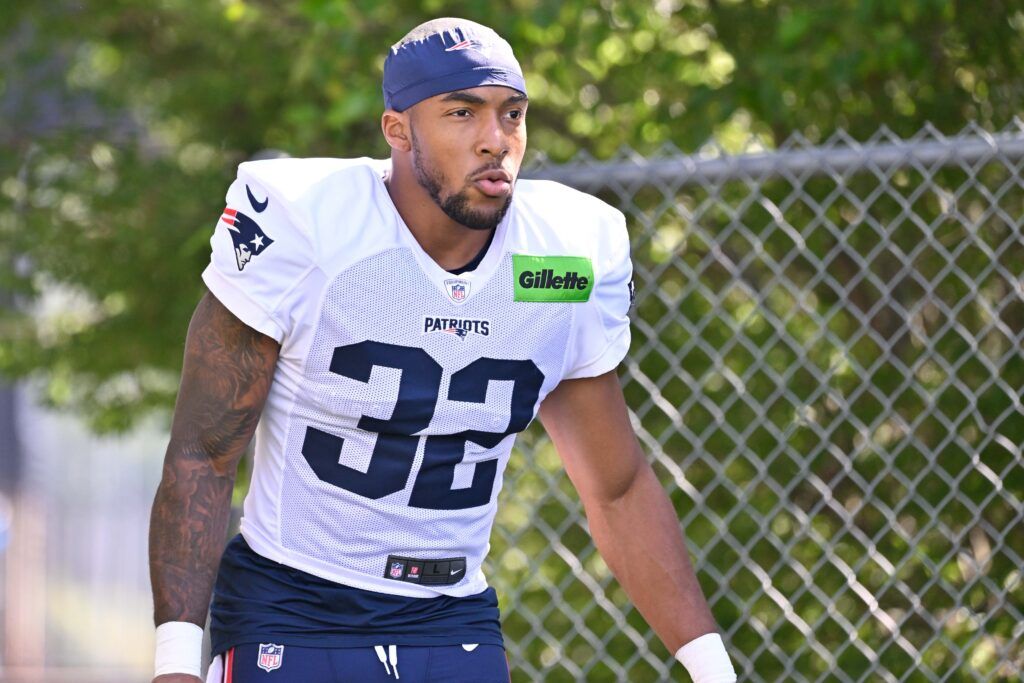 is-treveyon-henderson-playing-patriots-08-16-25-1024x683.jpg