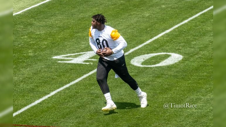 SteelersCamp2025_Day1_00061.jpg