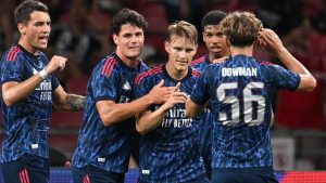 odegaard-norgaard-max-dowman-kiwior-arsenal.jpg